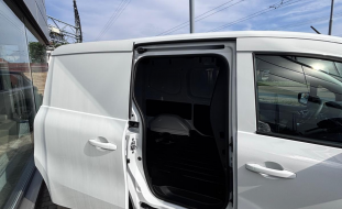 Nissan Townstar EV Van